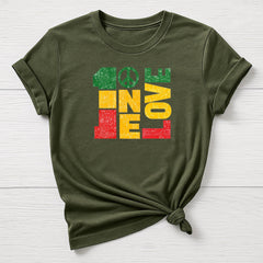 Music T-Shirt : One Love Design, Gildan Softstyle